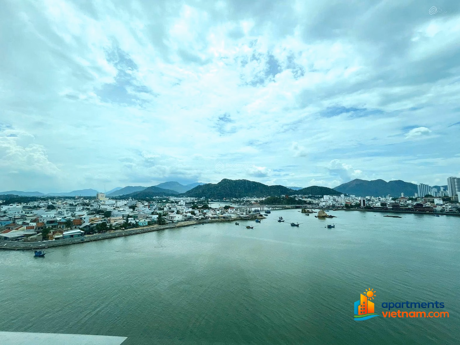 Selling a 2-bedroom apartment with river view, low floor, Muong Thanh apartment building, 04 Tran Phu Khanh Hoa, good price