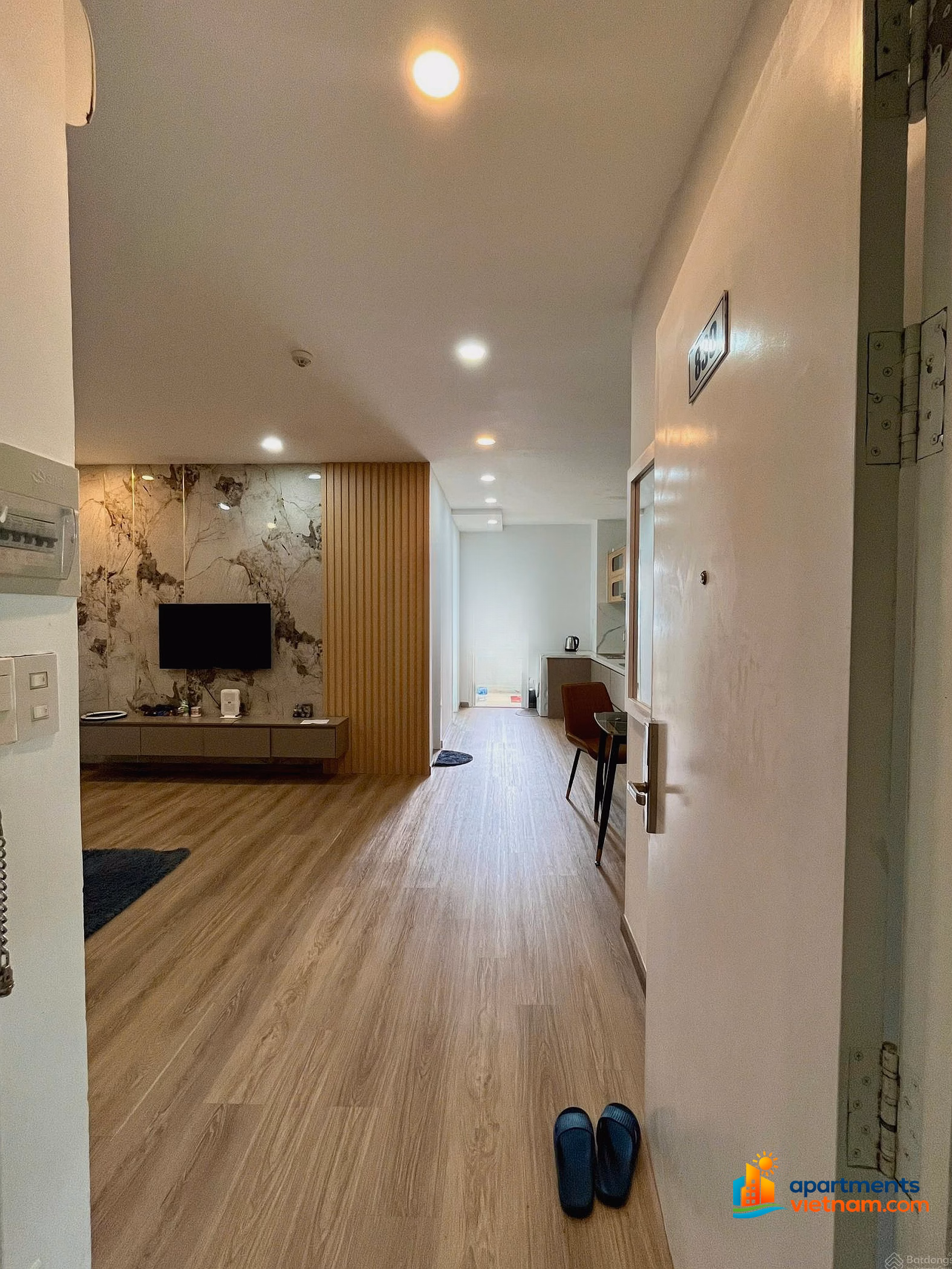 Selling a 2-bedroom apartment with river view, low floor, Muong Thanh apartment building, 04 Tran Phu Khanh Hoa, good price