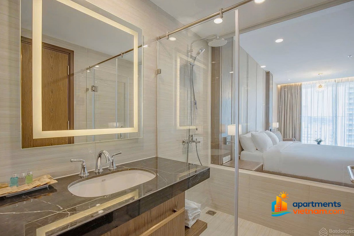 Panorama Nha Trang apartment for sale with high floor, beautiful street view, balcony, full furniture, price of 2.15 billion
