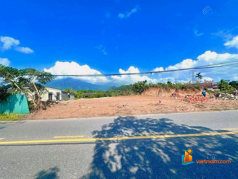 14G facade - Route connecting tourist area - Right in the center of Hoa Vang - Price 1.4 billion