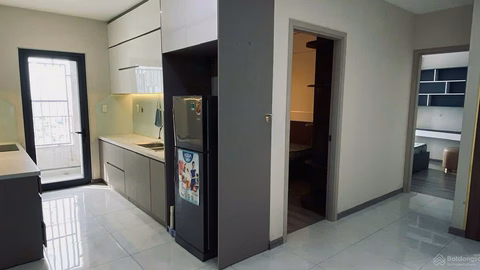 HOTTT Apartment for rent in Newton- PHU NHUAN, 2 bedrooms, 2 bathrooms, 82m2, fully furnished, price: 18 million Contact: 0779 072 ***