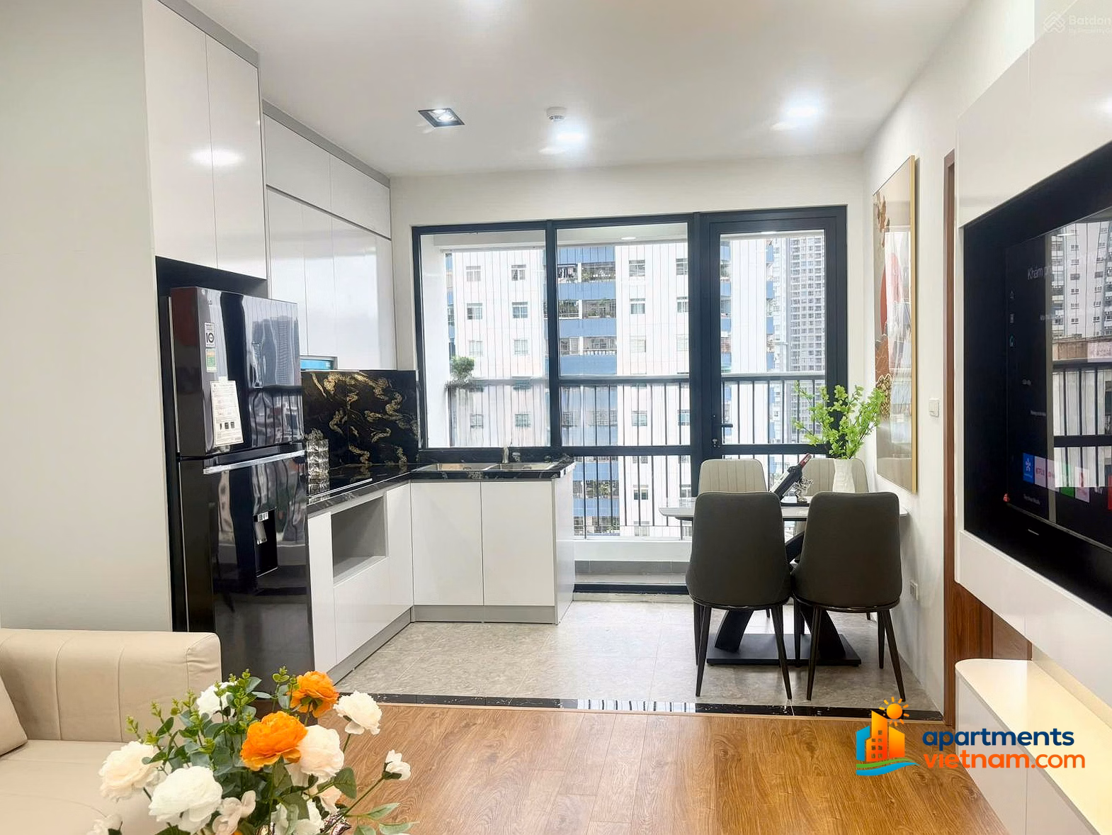 Iris Garden apartment for rent, 2N2WC 60m2, 3N2WC (105m2- 135m2), beautiful house, good price, viewing 24/7