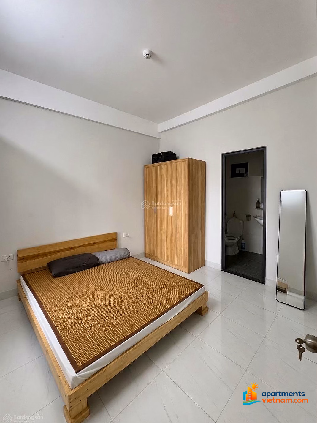 Owner for rent new apartment keeng SSH07 Ha Quang High floor with city + river view - fully furnished