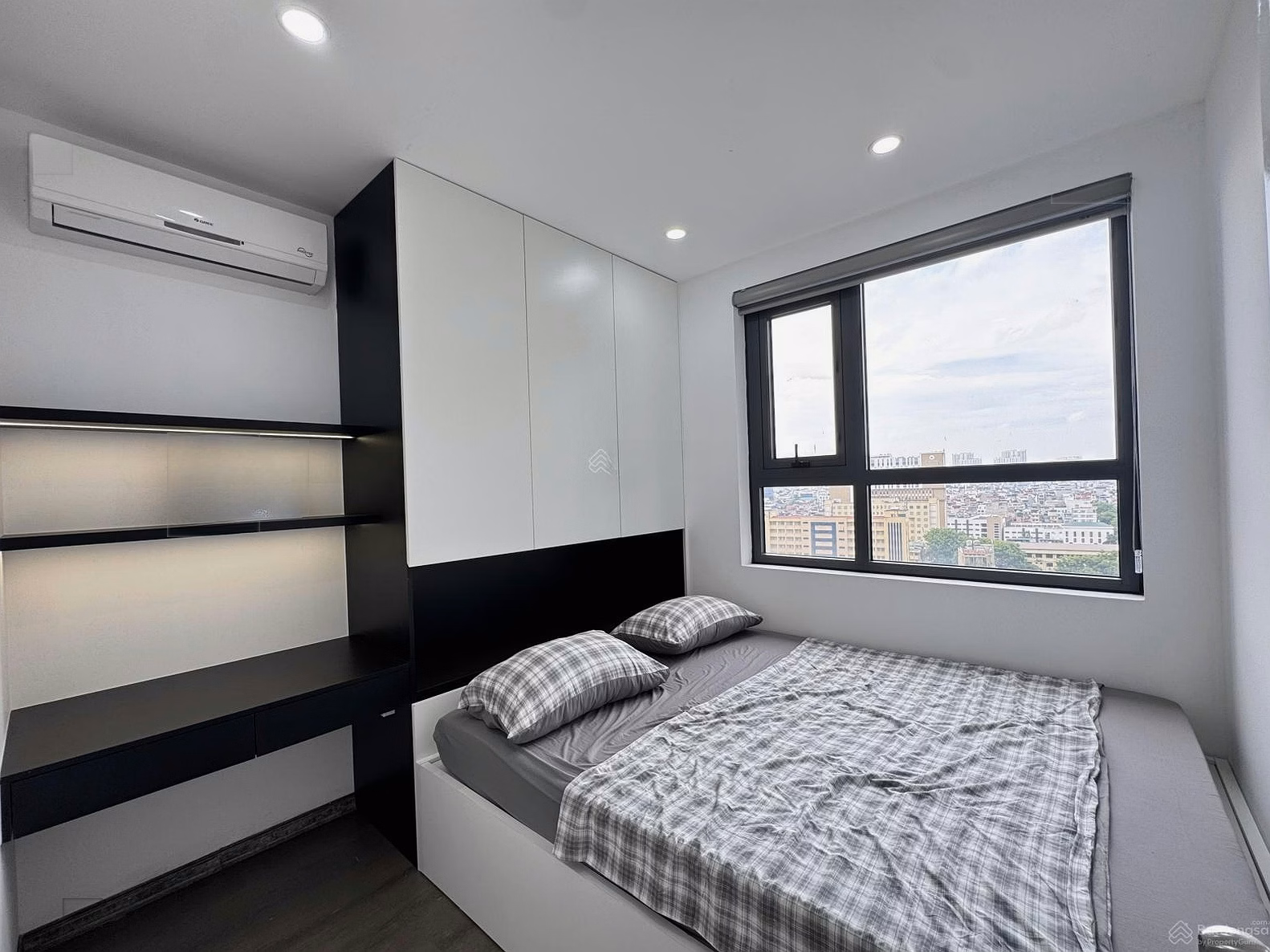 Extremely rare apartment with car slot for rent CC 3 bedrooms, 2 bathrooms, FLC Green Apartment, 16 million, 97m2 beautiful house