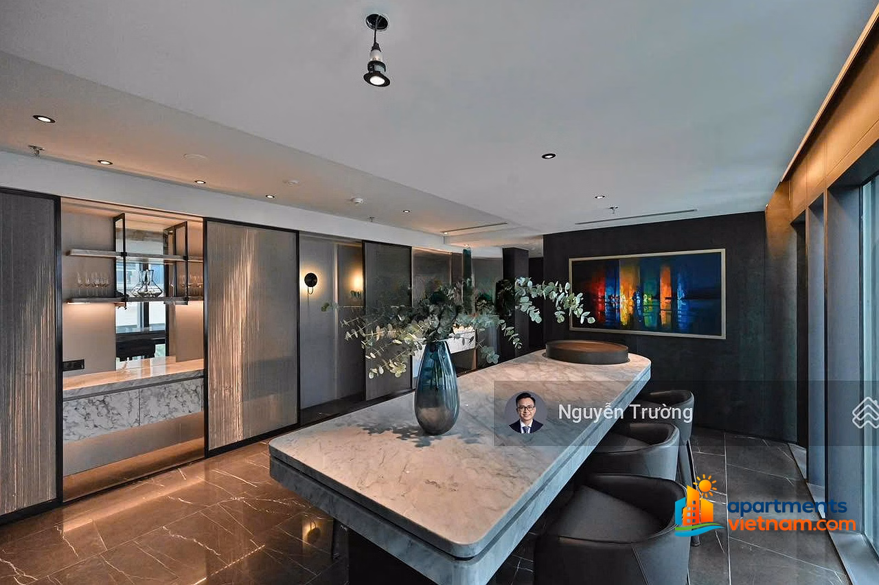 Hold the full shopping cart for rent at Grand Marina SaiGon 1BR-2BR-3BR. Office at the project supports 24/7