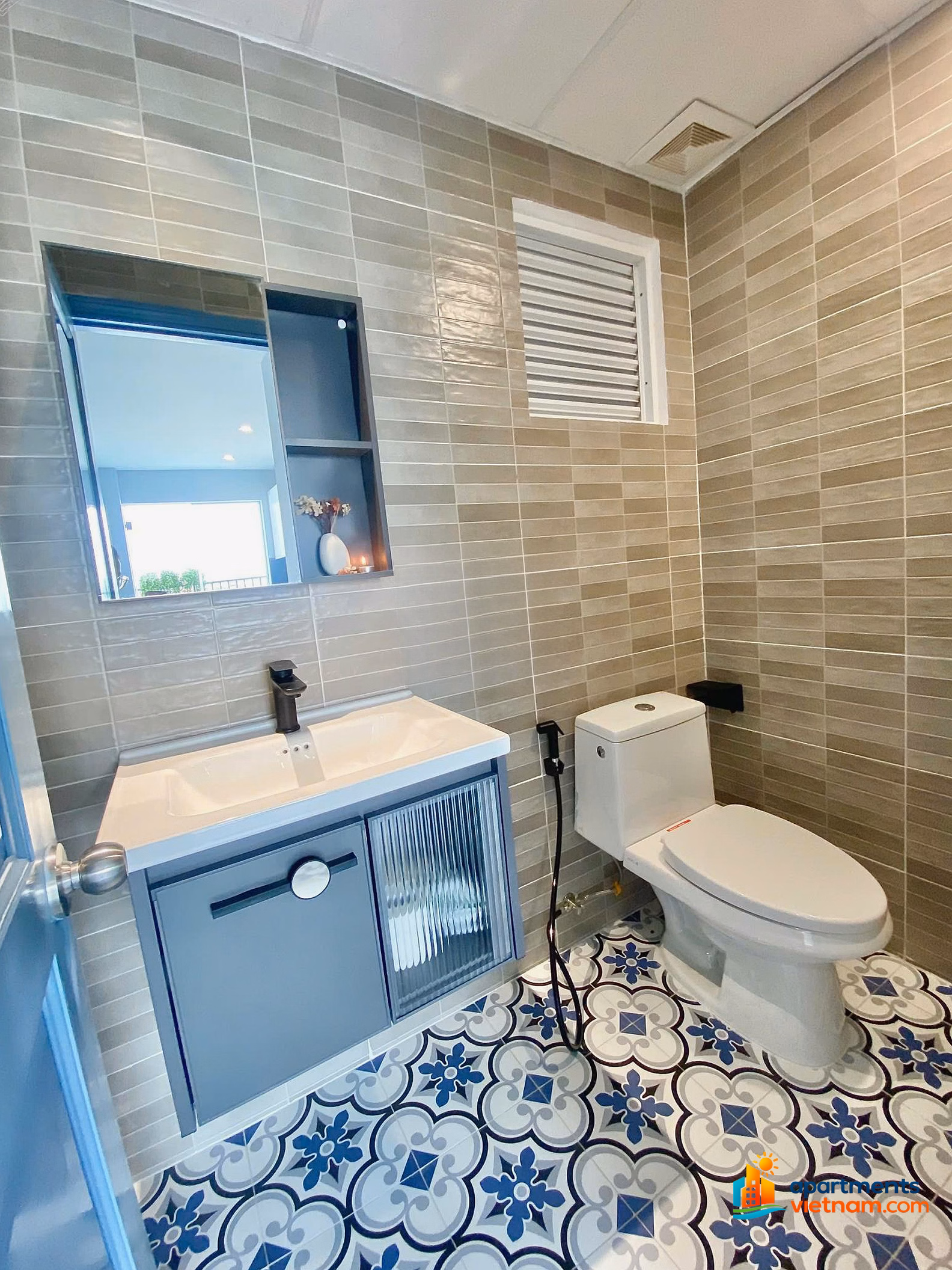 Selling 2-bedroom corner apartment CT1 VCN Phuoc Hai with garden view. 2nd floor (actually 4th floor)