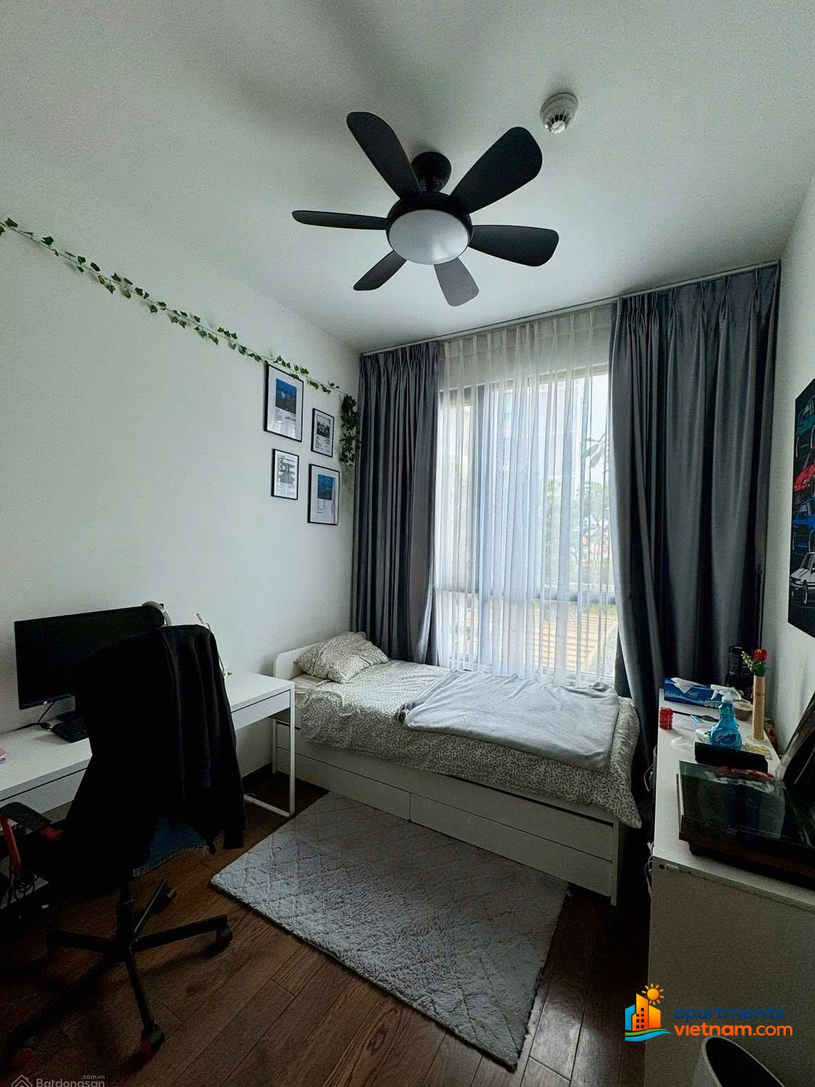 3 bedrooms for rent at D'Edge Thao Dien, garden apartment. Specializing in renting/transfering 1 bedroom - 4 bedroom d'Edge