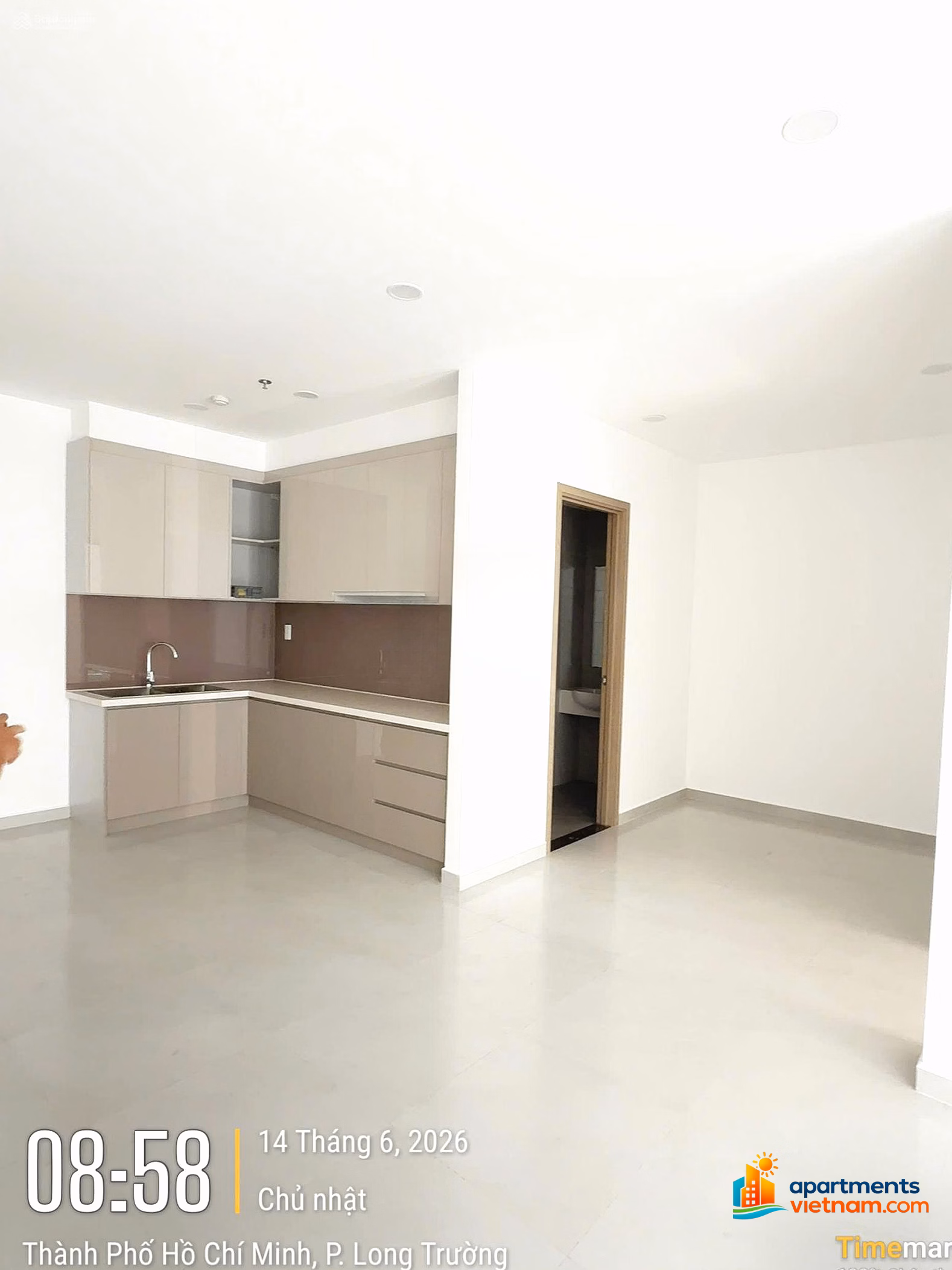 Urgent sale CH MT Eastmark 2.8 billion, 59.6m², pool view + landmark. Book available. Loan support
