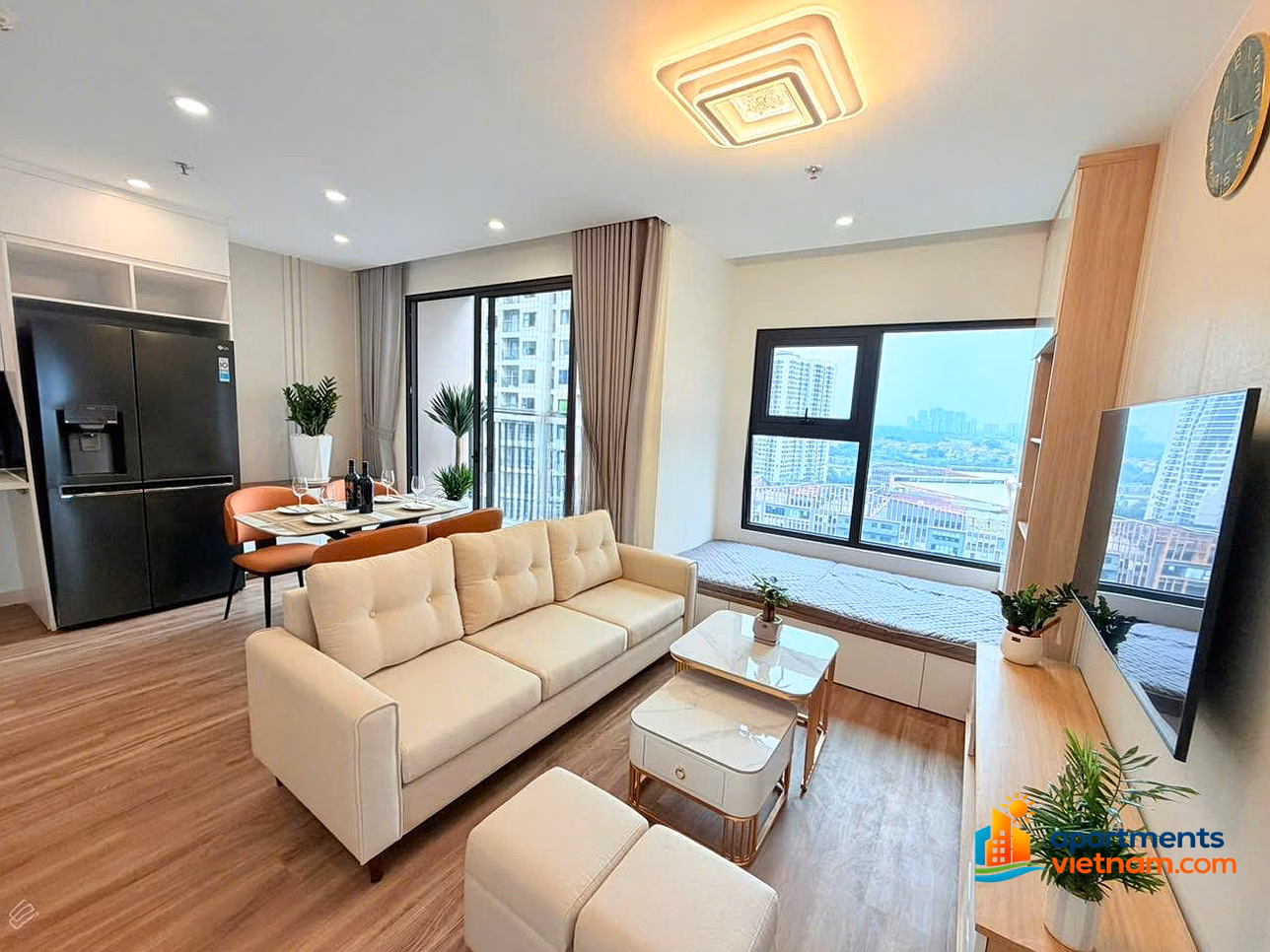 2-BR FUND OWNER CUT A LOSS OF NEARLY 500 million - only from 57 million/m2 including fees at Vinhomes Ocean Park - fully furnished