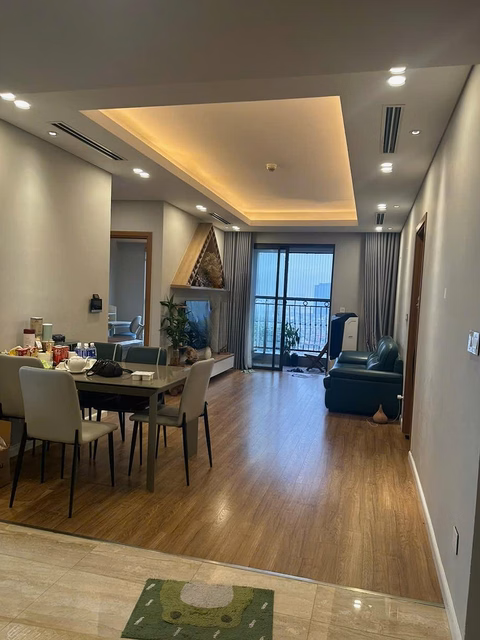 Free of charge. 95m² luxury apartment for rent at Le Capitole 27 Thai Thinh