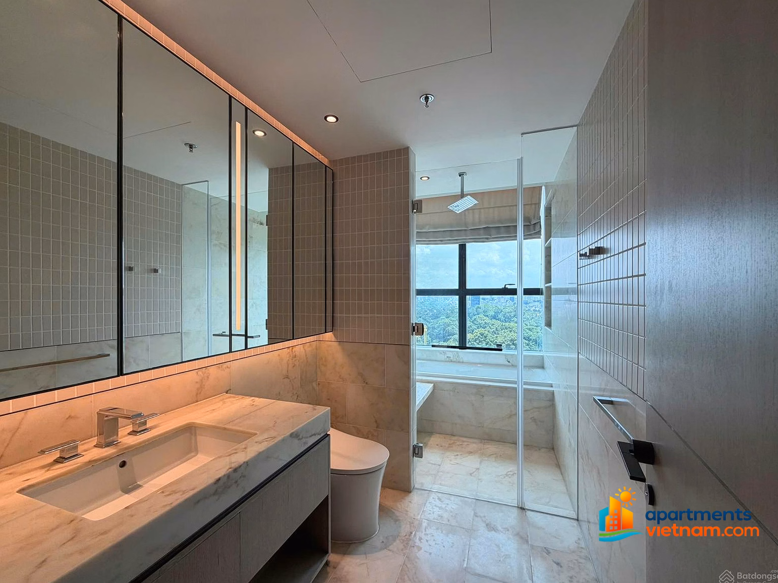 Grand Marina Saigon for rent 2 bedroom apartment + open river view