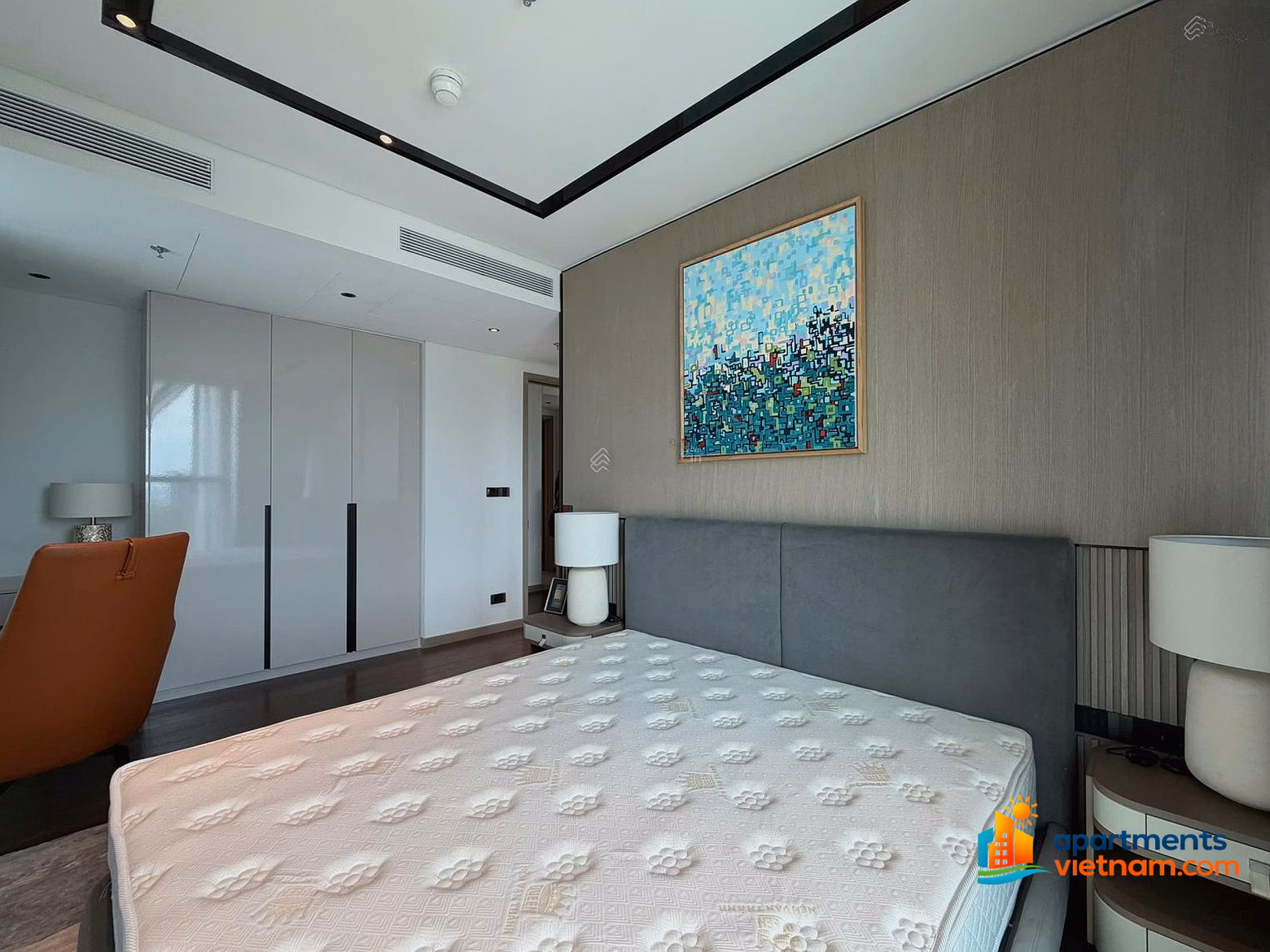 Grand Marina Saigon for rent 2 bedroom apartment + open river view