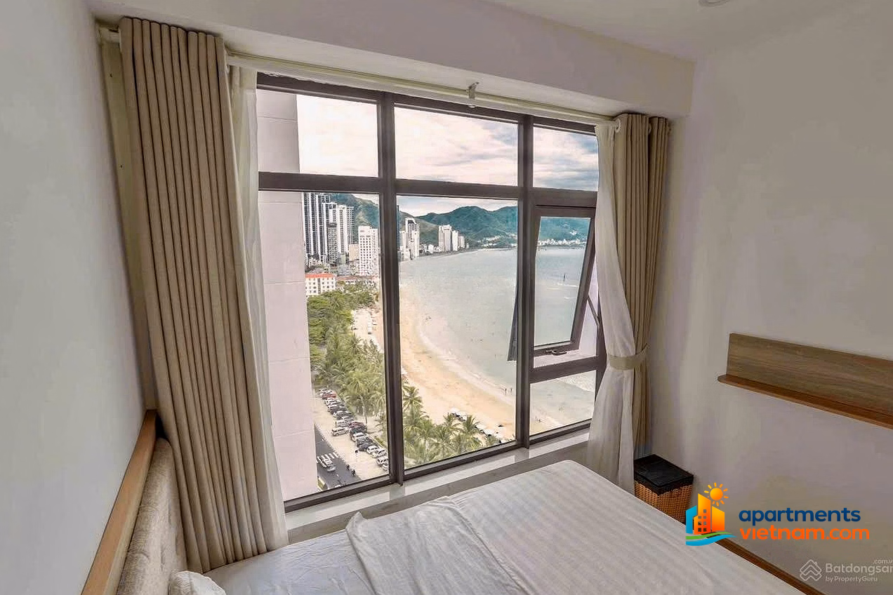 Kieu Trinh - 1602 - queen corner apartment with direct view of Muong Thanh Vien Trieu Nha Trang beach