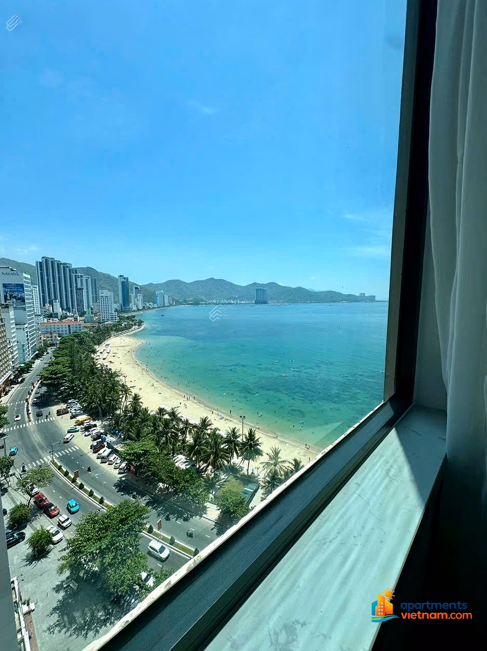 Kieu Trinh - 1602 - queen corner apartment with direct view of Muong Thanh Vien Trieu Nha Trang beach