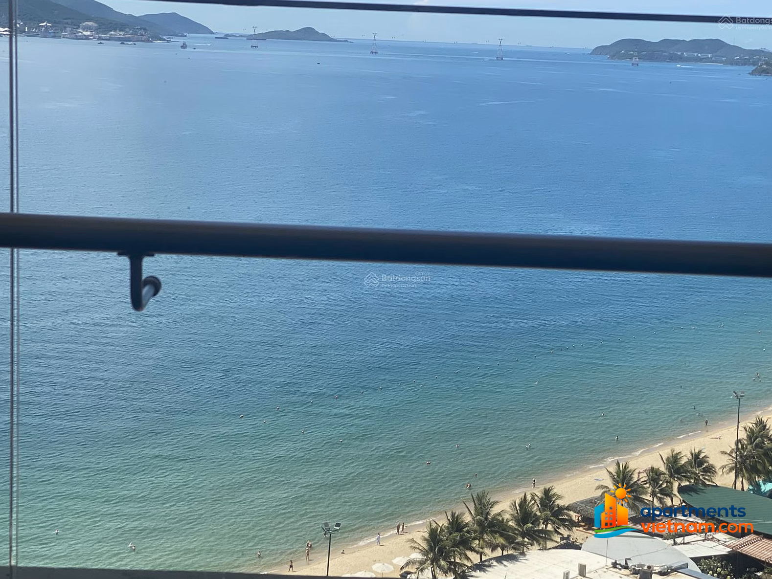 There is only 2 bedroom apartment in Costa Nha Trang building, priced at only 7.7 billion, fully furnished, with pink book