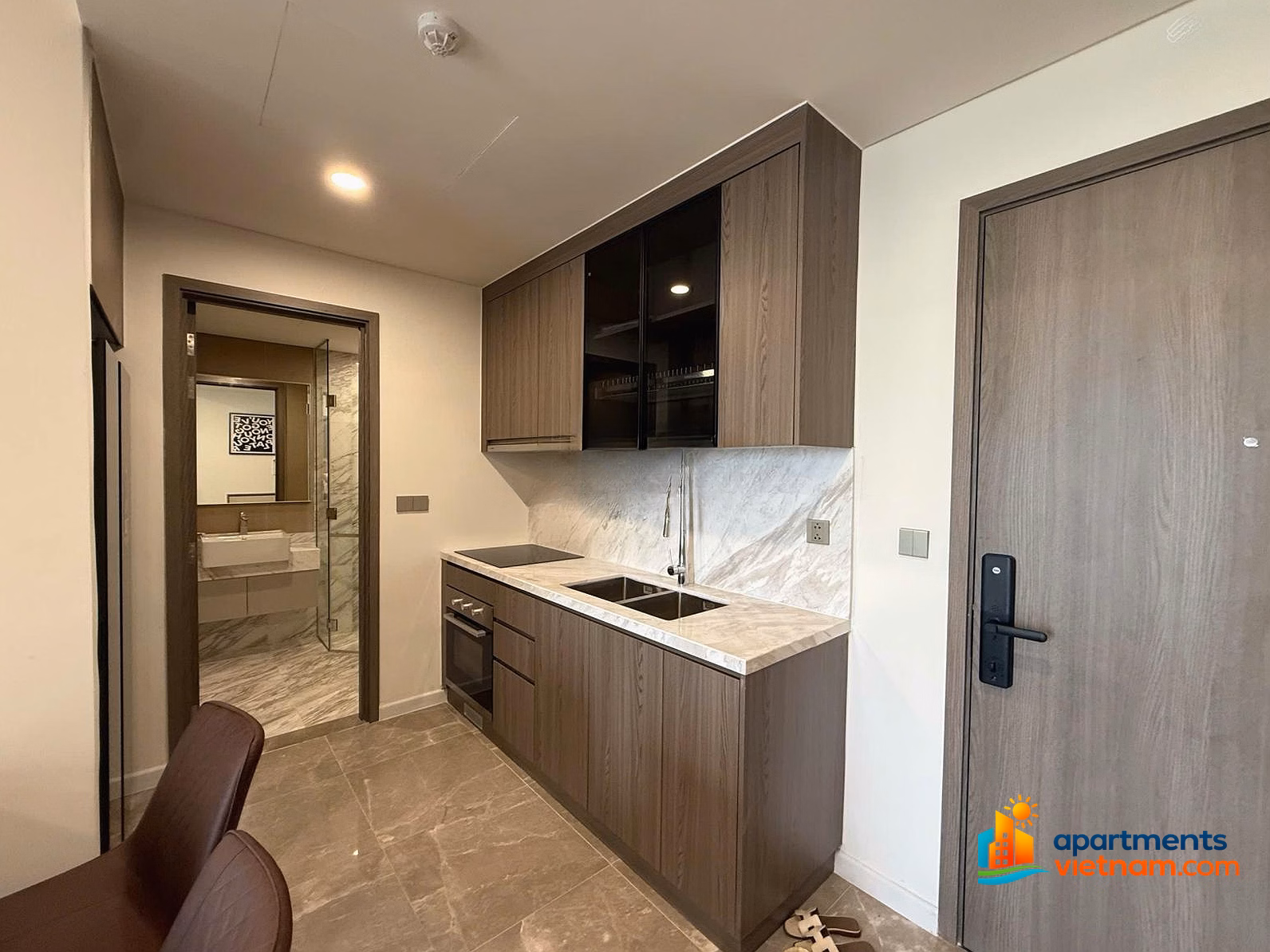 I just did the interior work and need to rent a luxury Lumiere Evergreen apartment with 60m2 2n2vs