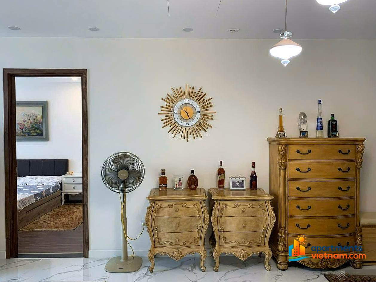 Apartment for rent urgently 2 bedrooms, 2 bathrooms, 16 million, 73m2 in Sunshine City, Bac Tu Liem, Hanoi