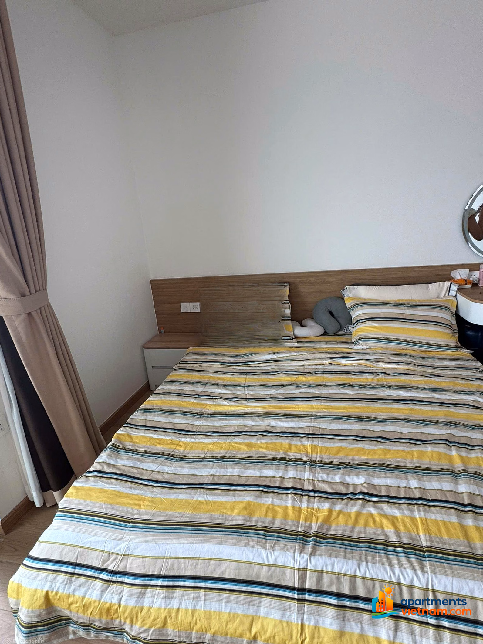 STUDIO APARTMENT DIRECTLY FRONT HAN RIVER - MIDDLE FLOOR EXTREME CHILL VIEW - VIEW OF HAN RIVER