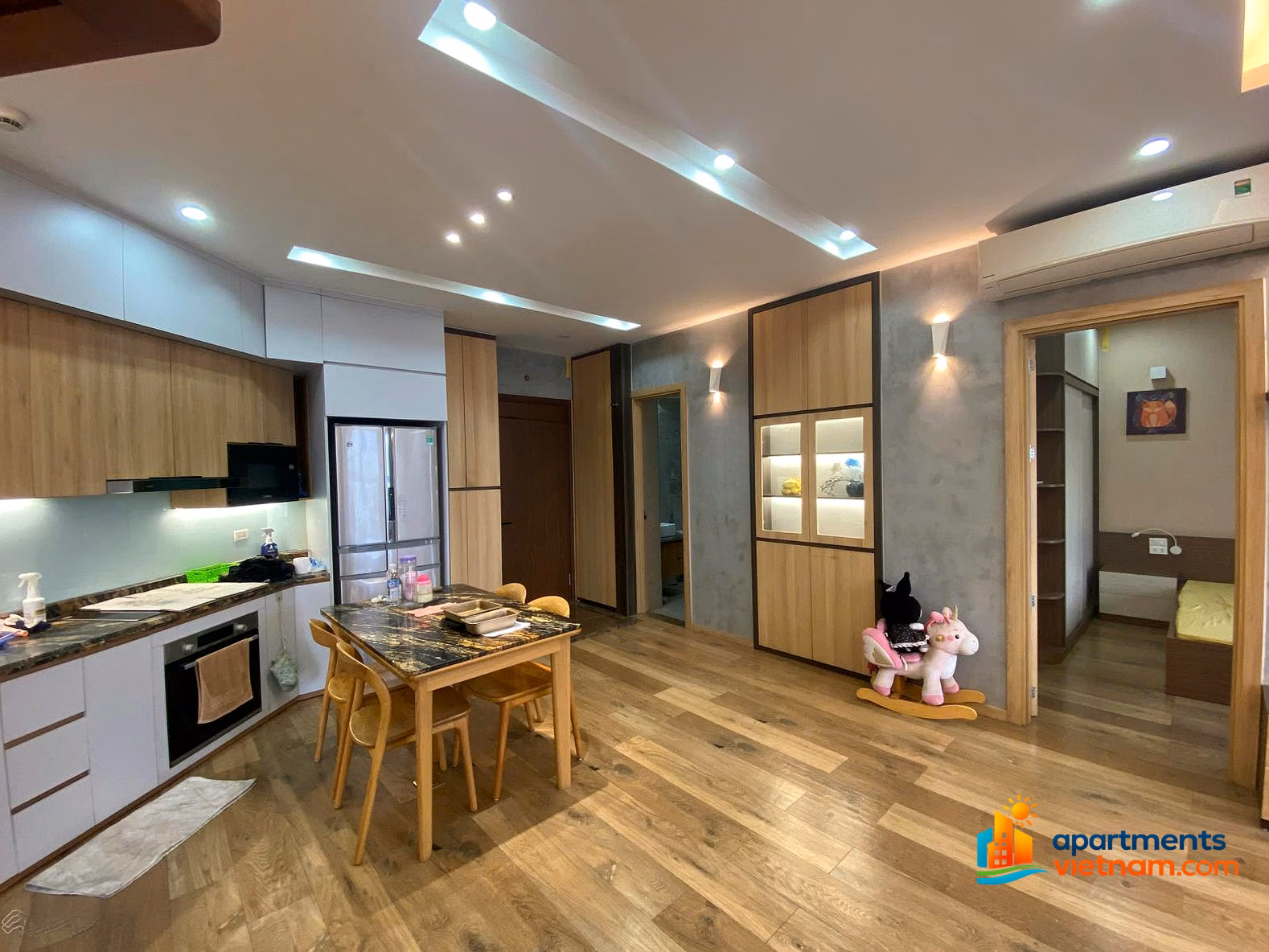 For sale 2-bedroom apartment in E3 building, cool exterior at CT8 The Emerald Dinh Thon, owner's book price 7.4 billion