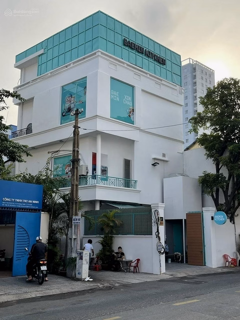 CORNER BUILDING WITH 2 FACES FOR RENT IN CENTRAL DISTRICT 1 48Bis TRAN DINH XU