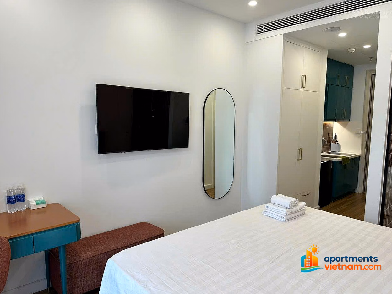 2.2 billion allin Beach apartment right at Phu Quoc cable car station. For rent now, long term. Full interior