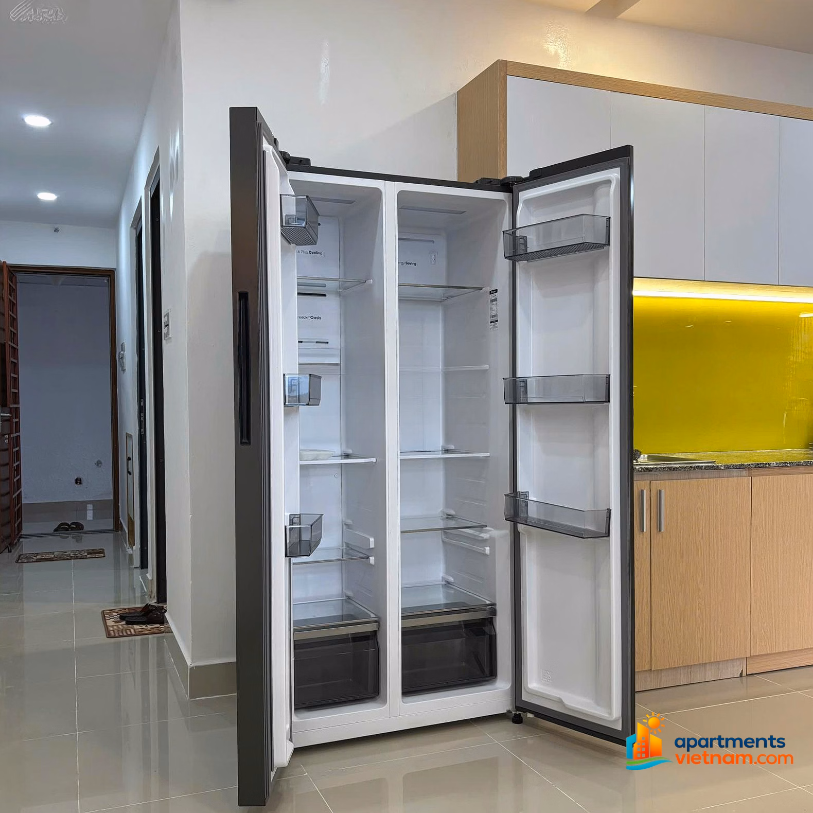 The owner sells a 2-bedroom apartment with diagonal sea view, fully furnished, for rent for 9 - 10 million/month