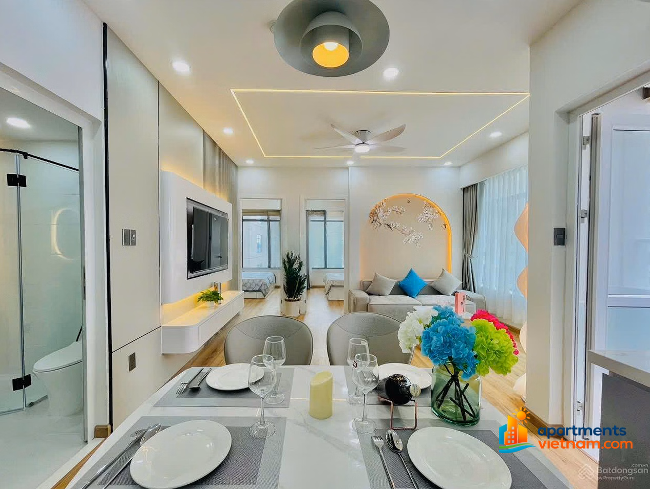 RARE BEACHFRONT APARTMENT IN MUONG THANH VIEN TRIEU FULLY FURNISHED, JUST BRING YOUR VALUES IN!
