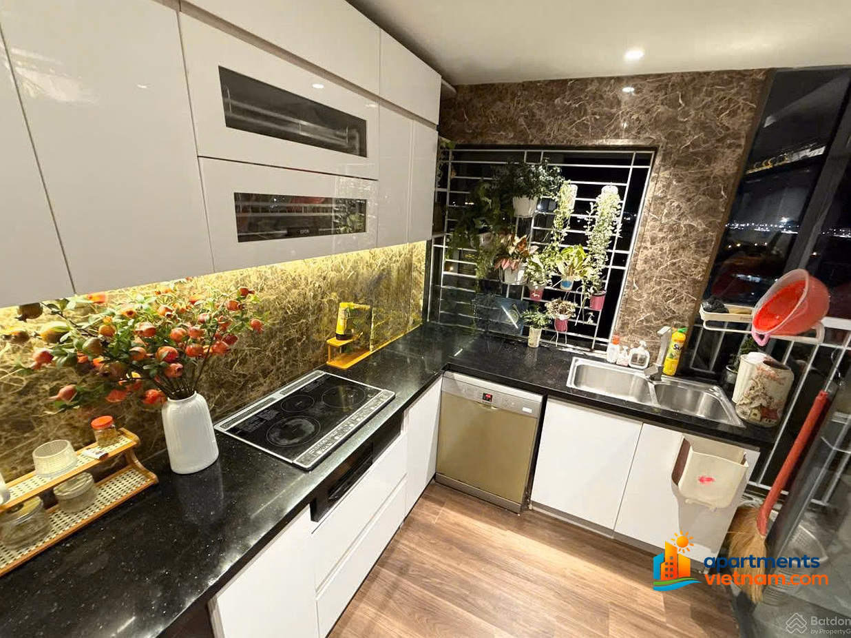 Only 3.14 billion to own a 2-bedroom corner apartment HUD CT2A Phuoc Long river view, pink book available including taxes and fees with LG brand