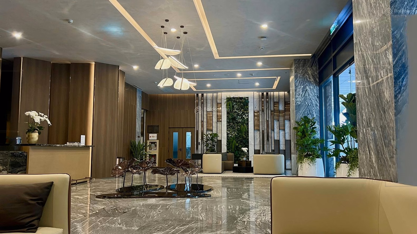Real price news - Hiep specializes in selling Lumiere Riverside apartments, District 2. There is a pink book