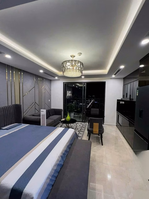 Apartment for rent in Vinhomes D'Capitale Tran Duy Hung studio 40m fully furnished 13 million/month 0987 522 ***