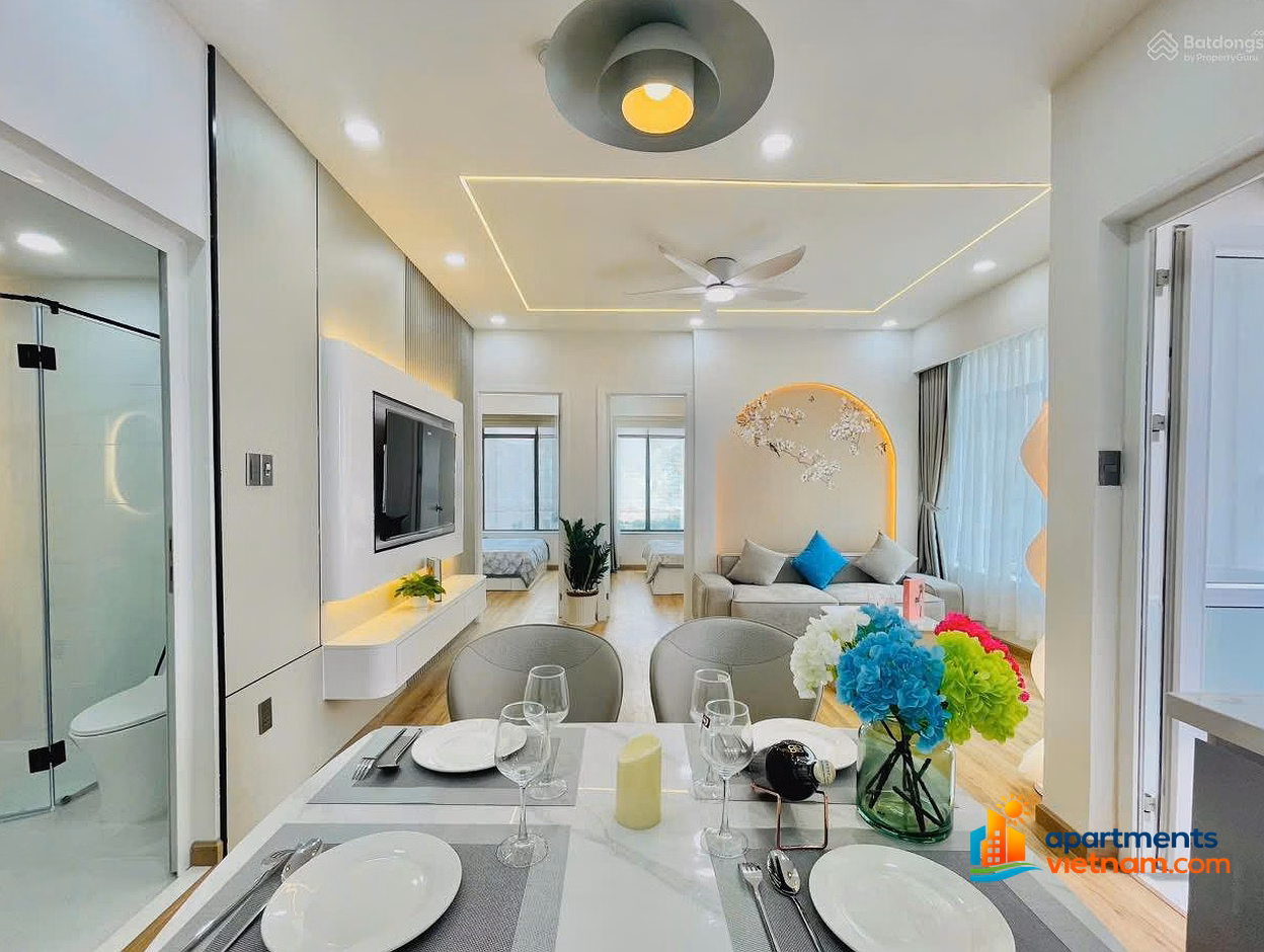 Kieu Trinh-2614 Selling Corner Apartment Near Hon Chong Beach, 2 Bedrooms, Beautiful Sea View, Fully Furnished, Price 3.8 Billion