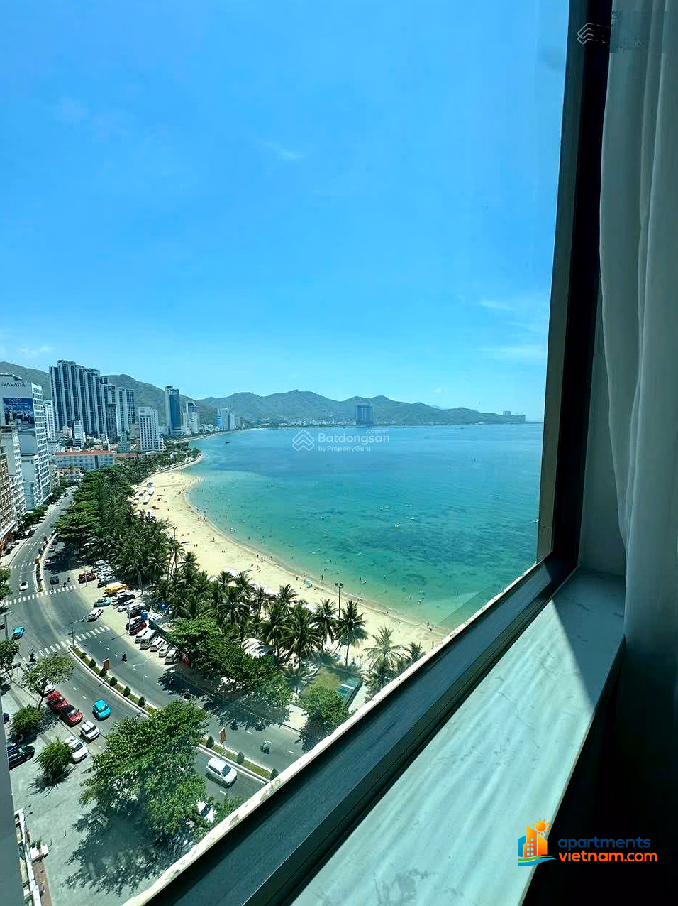 Kieu Trinh -1602-Queen's Corner Apartment with Direct View of Muong Thanh Vien Trieu Beach 66m², Beautifully Furnished