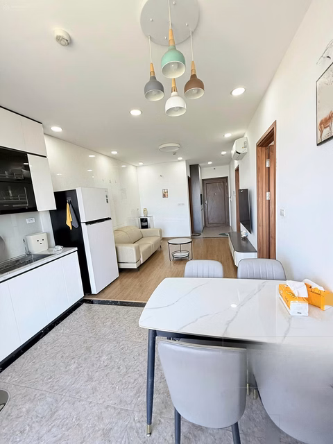 Cheap price for renting a fully furnished 2-bedroom apartment at Iris Garden is only 12 million. Contact 0974 999 ***