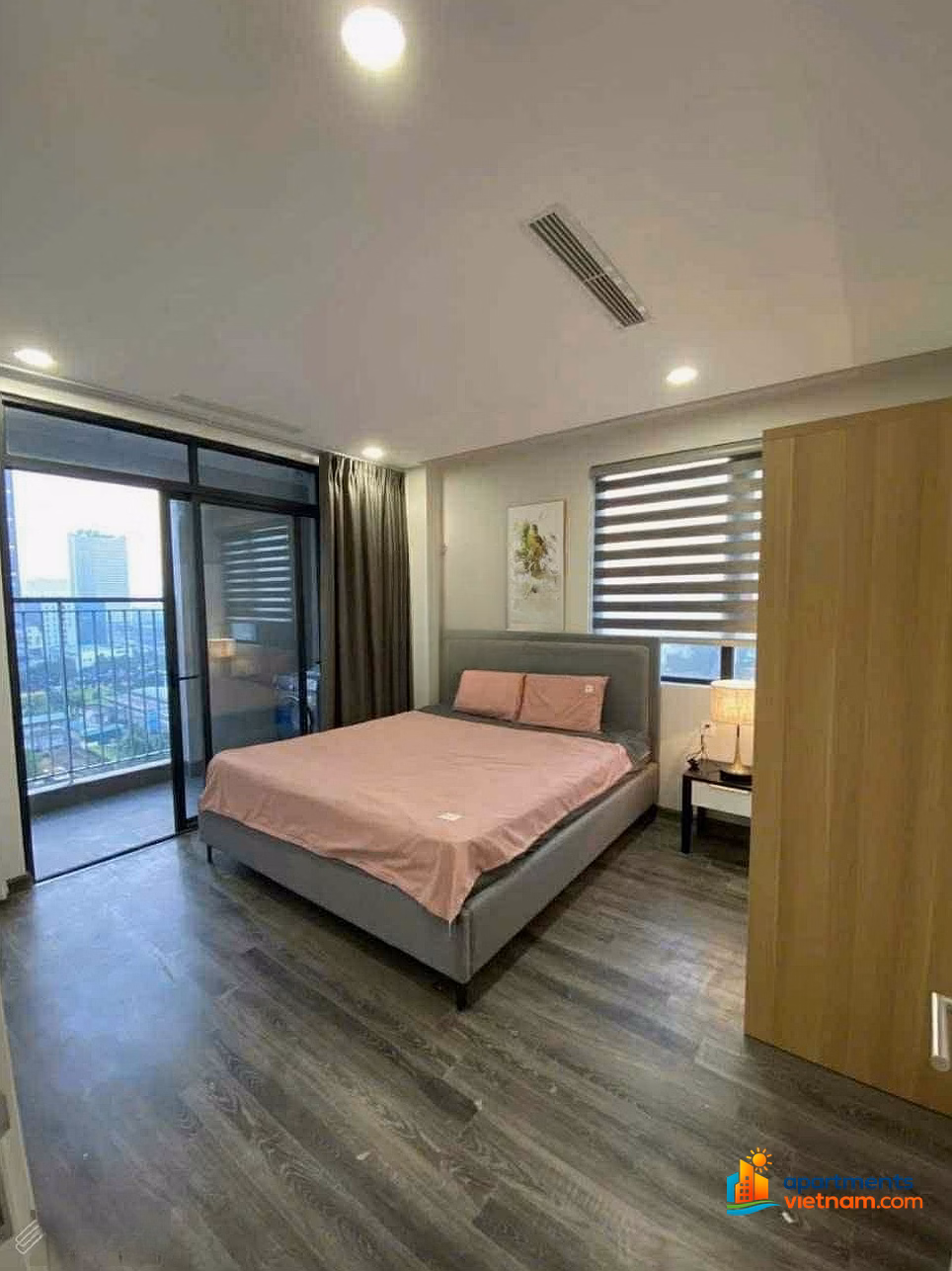 2 bedroom apartment for rent in PARAGON apartment, Duy Tan