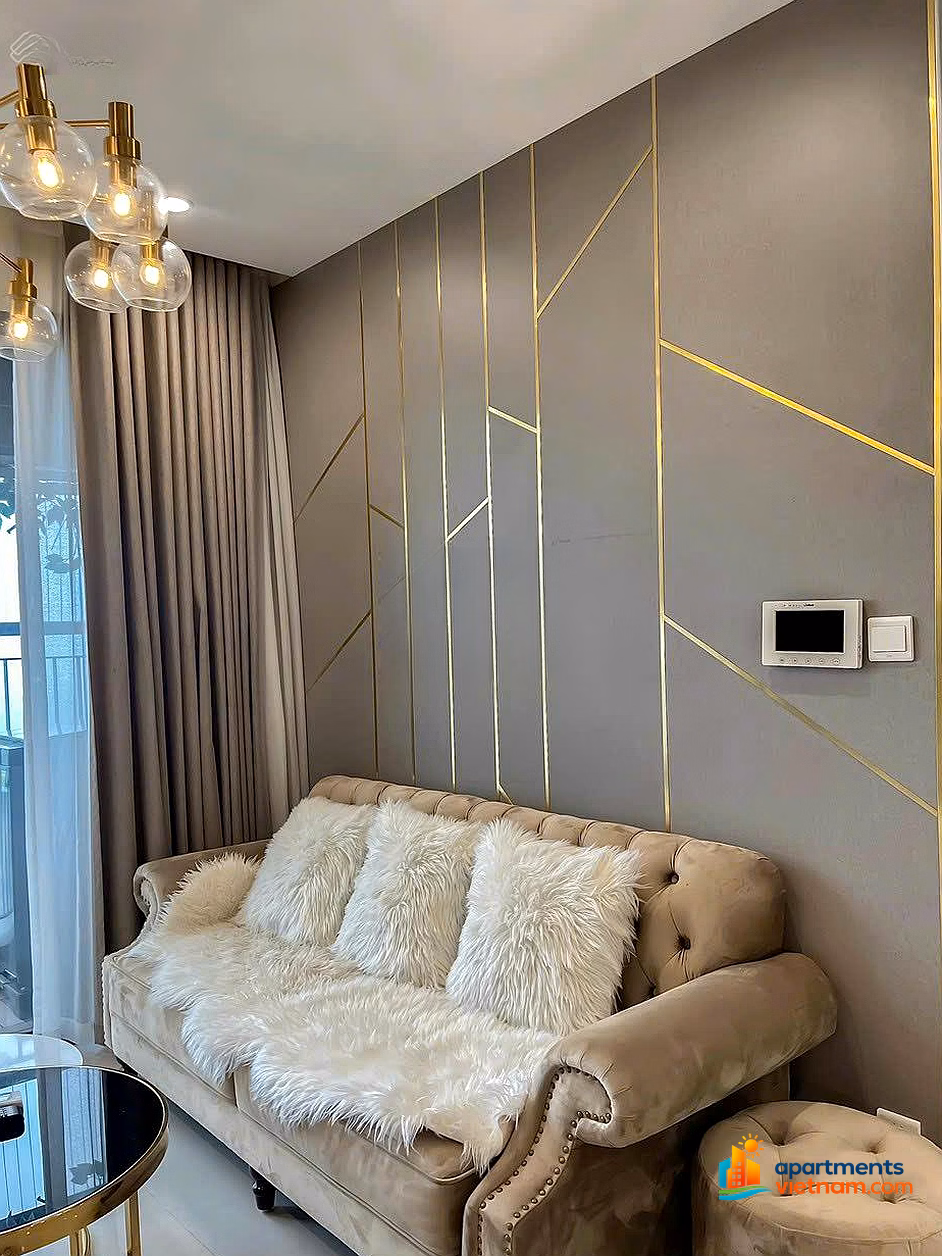 The owner rents out a studio, 1 bedroom, full of brand new furniture, price only 5 million/month