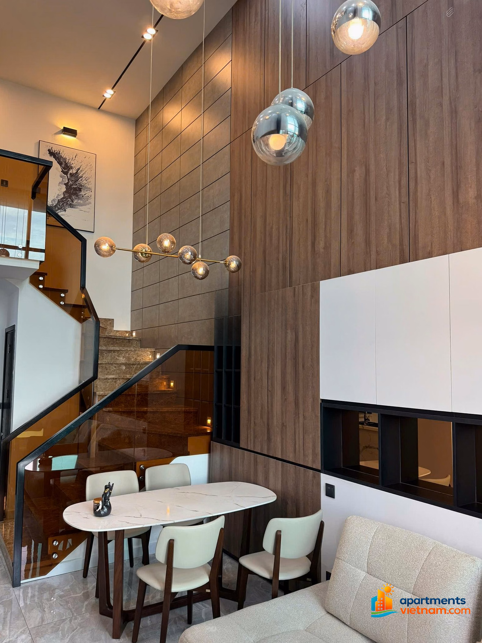 Owner sells Duplex apartment 103m² Feliz En vista full of high-end furniture, 12.8 billion including taxes and fees