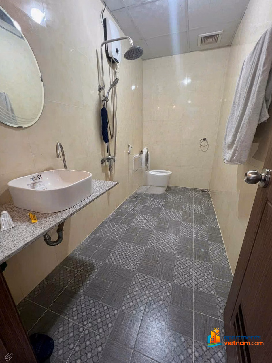Kieu Trinh - Selling 12-storey apartment 45 Muong Thanh 60 Tran Phu, airy balcony, best price