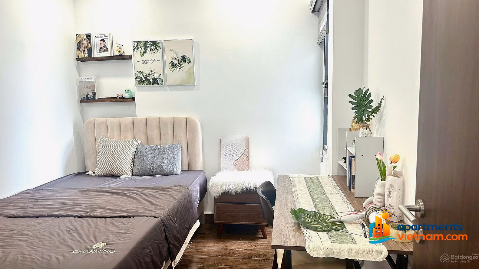 Owner rents Phu Dong Sky Garden apartment 2 bedrooms 70m2 for only 13 million/month