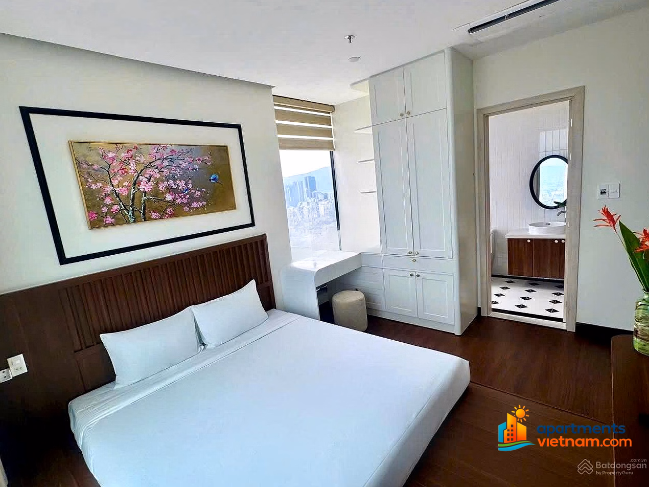High-class apartment for rent, Panoma 1 building, Type 2 bedrooms, area 80m2, high floor with Han river view