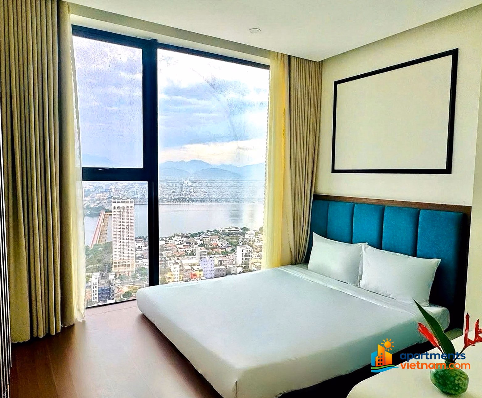 High-class apartment for rent, Panoma 1 building, Type 2 bedrooms, area 80m2, high floor with Han river view