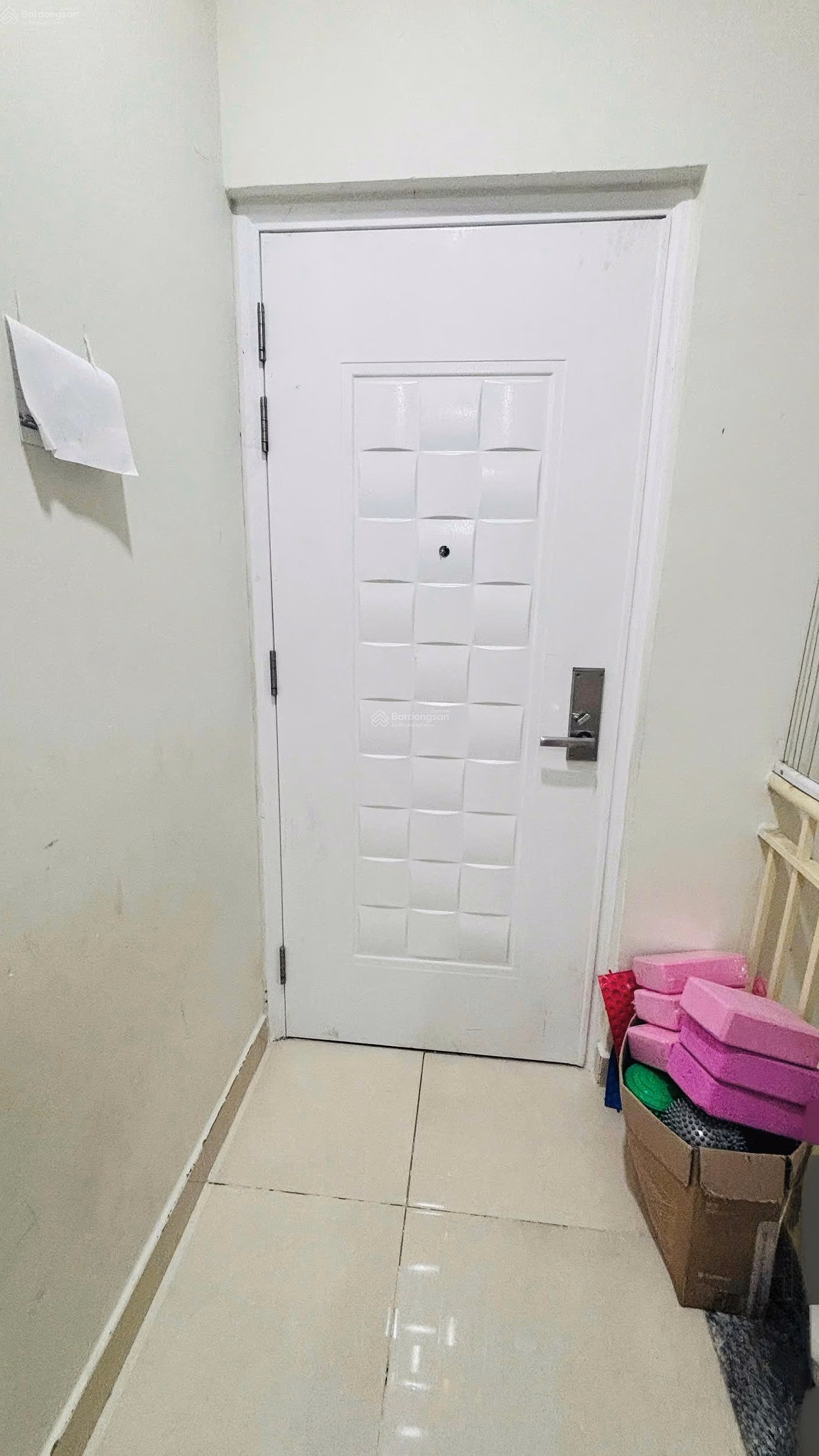 Duplex apartment for rent has 4 bedrooms; Full air conditioning, very economical, only 10 million/month, LH Huong