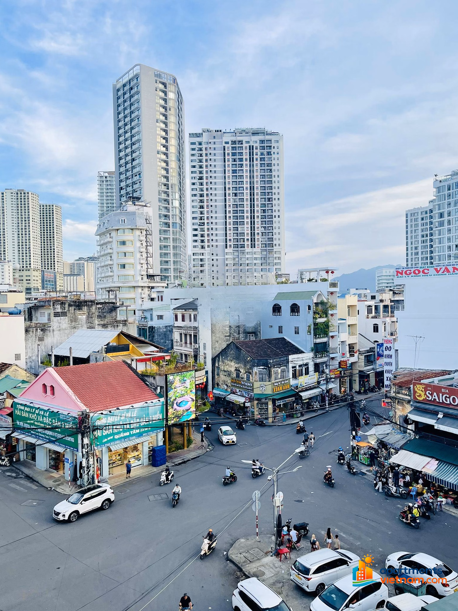 Phan Boi Chau apartment building right at Nha Trang Dam market, close to the beach, area 110m2, price 3.6 billion, red book for long-term ownership