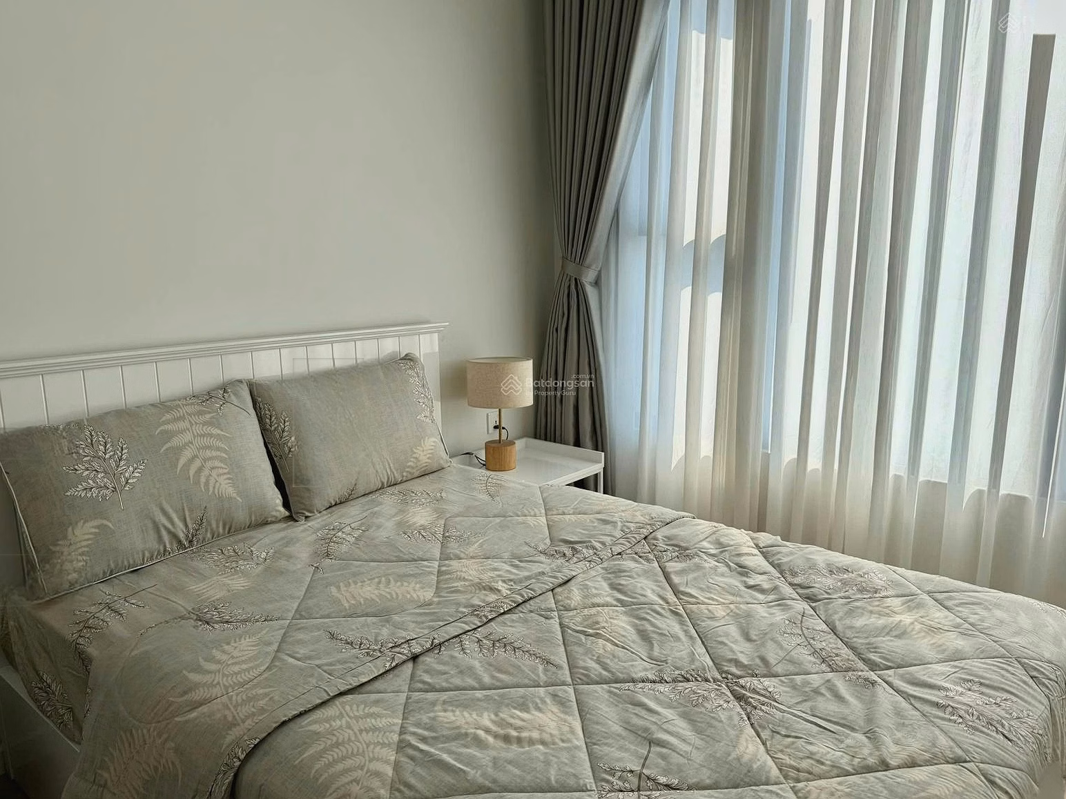 2 bedrooms fully furnished, beautiful house, 25 million, luxury decor, good furniture, bright house, cool view, easy-going owner
