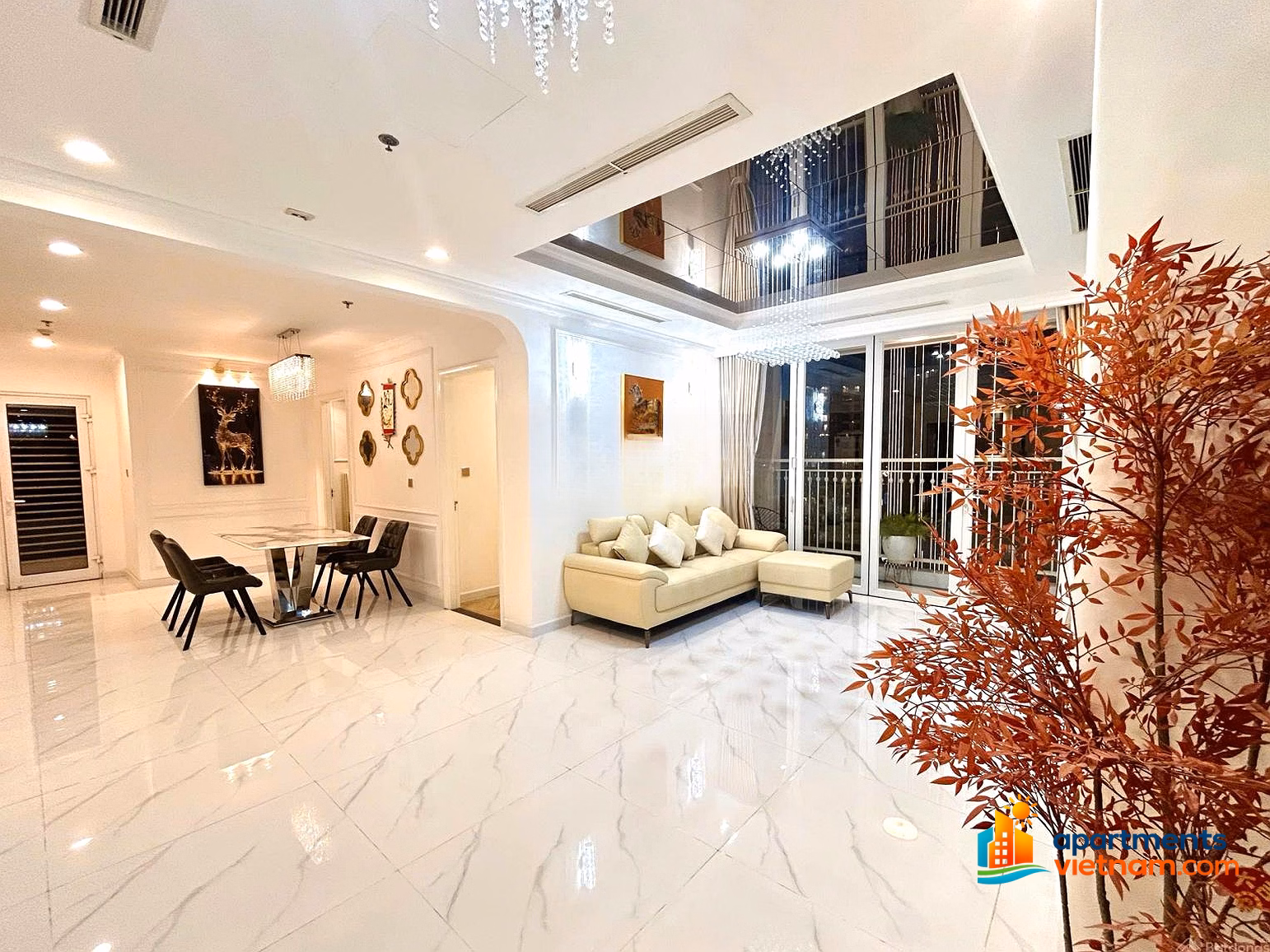APARTMENT FOR RENT LANDMARK1 -07 VIEW LANMARK81 PARK 126m2 PRICE 65 million