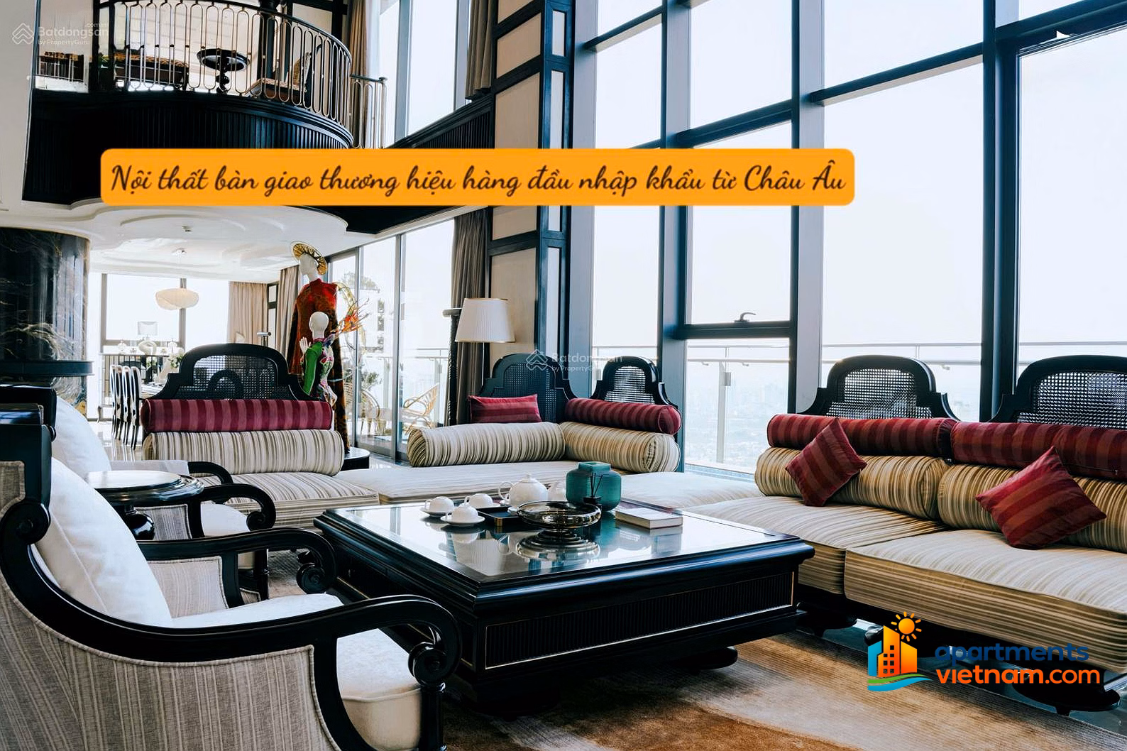 Sky Villa garden, private swimming pool, full view of the Red River 316m2 Noble Tay Ho operated 5* by WorldHotels