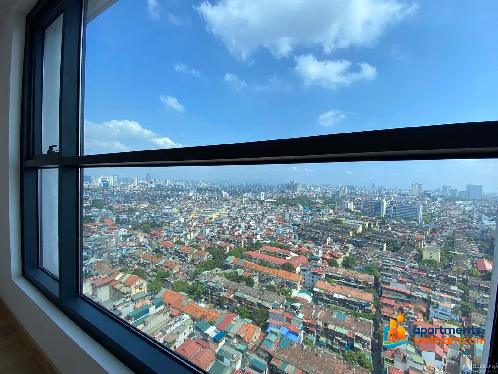 No more second base! 2 bedrooms Hinode City 77m2 - signed directly with Investor - handheld red book - with car slot