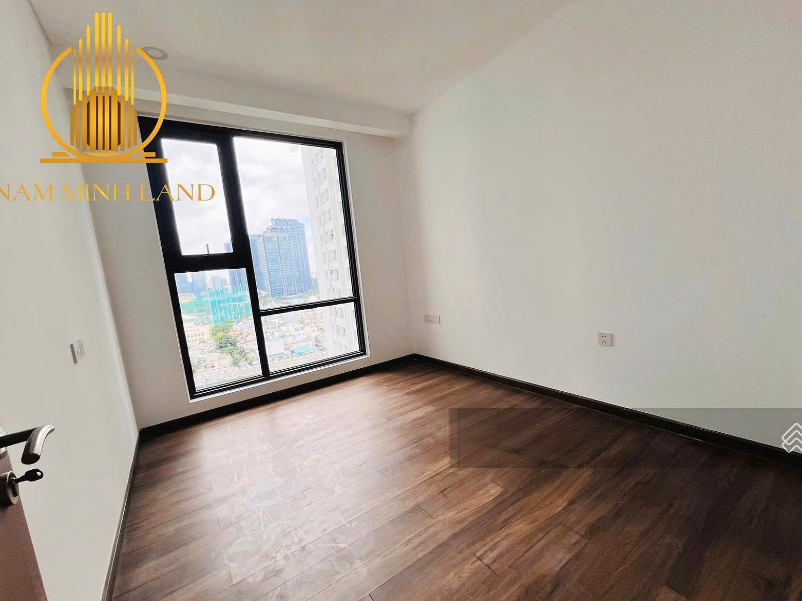 Nam Minh Land - Opal Saigon Pearl apartment for sale, 2 bedrooms, axis 05- 90m2. Price 10.8 billion views Marina IFC