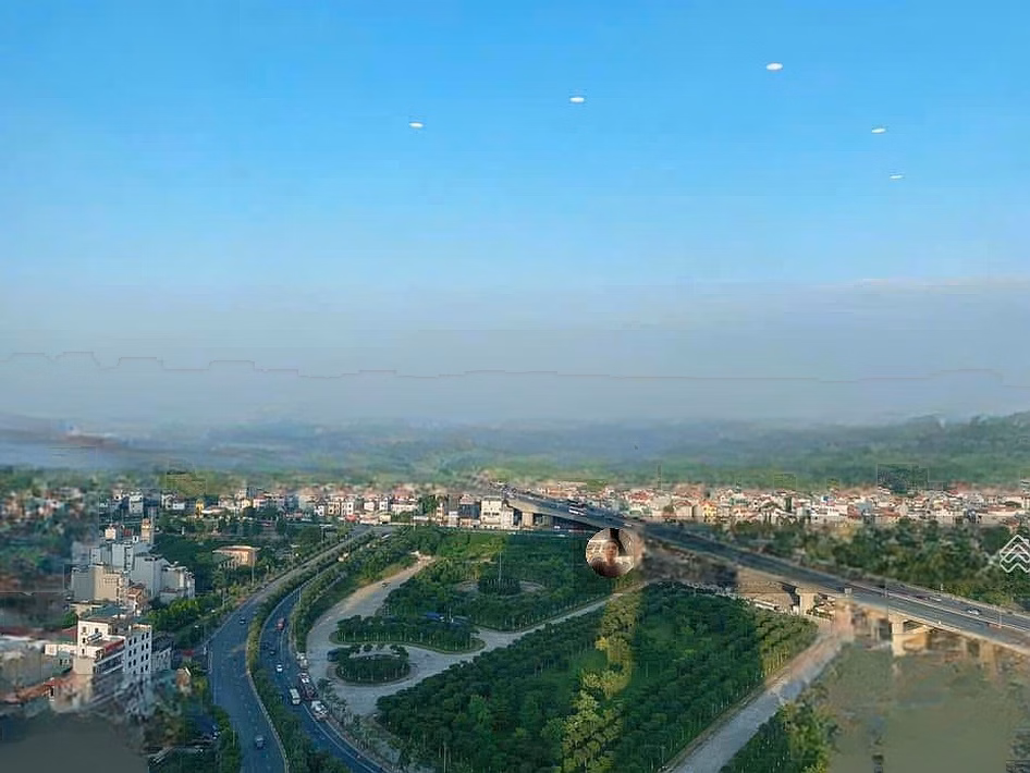 Selling Sunshine Riverside apartment - 64.4m2 - 2 bedrooms - Direct view of Red River + Nhat Tan Bridge - Price: 6.5 billion