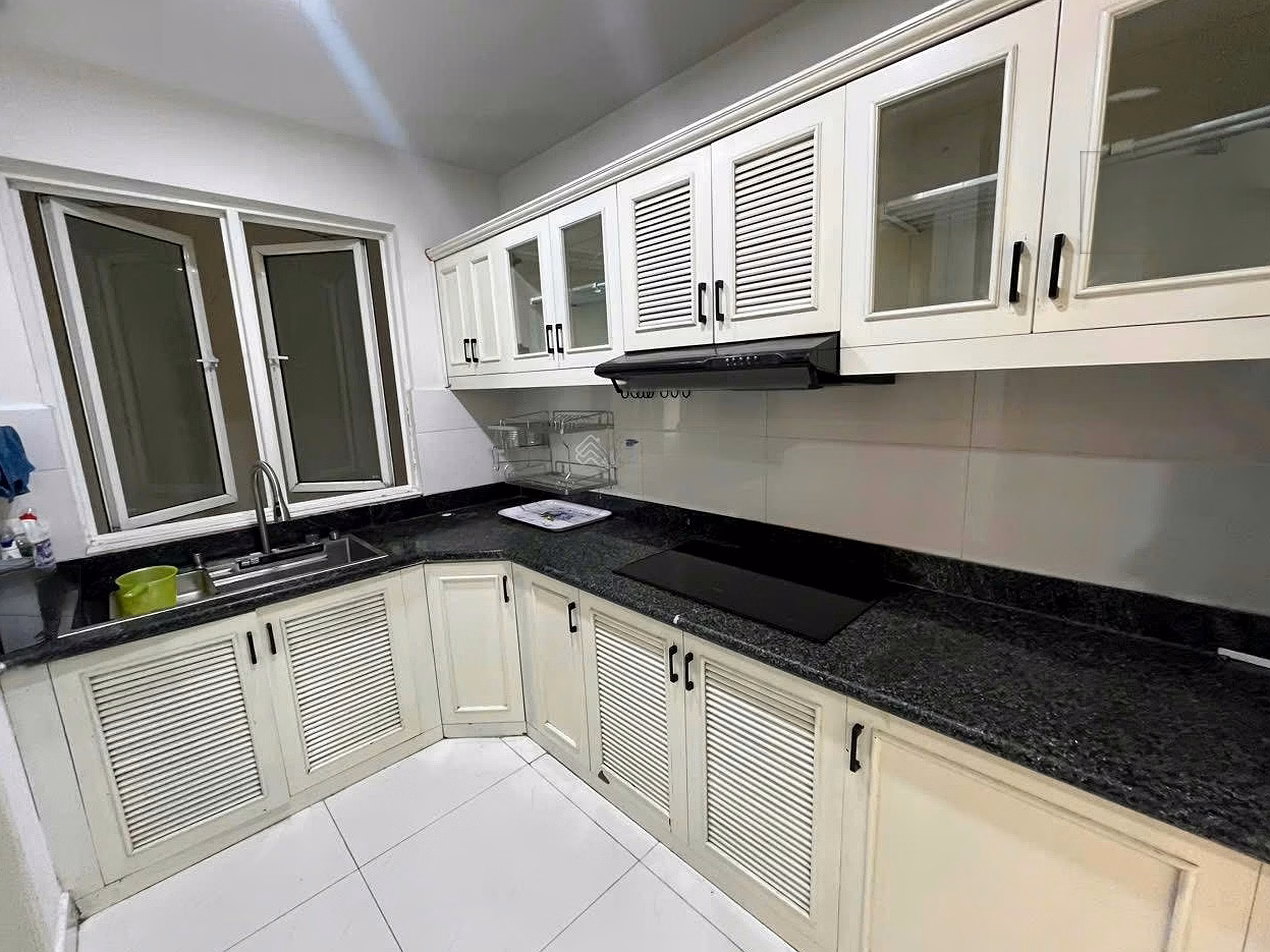 Good price apartment New Saigon (HAGL3)
