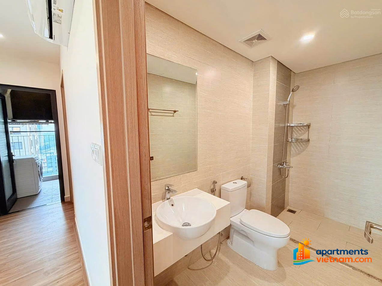 2-BR FUND OWNER CUT A LOSS OF NEARLY 400 million - only from 57 million/m2 including fees at Vinhomes Ocean Park - fully furnished